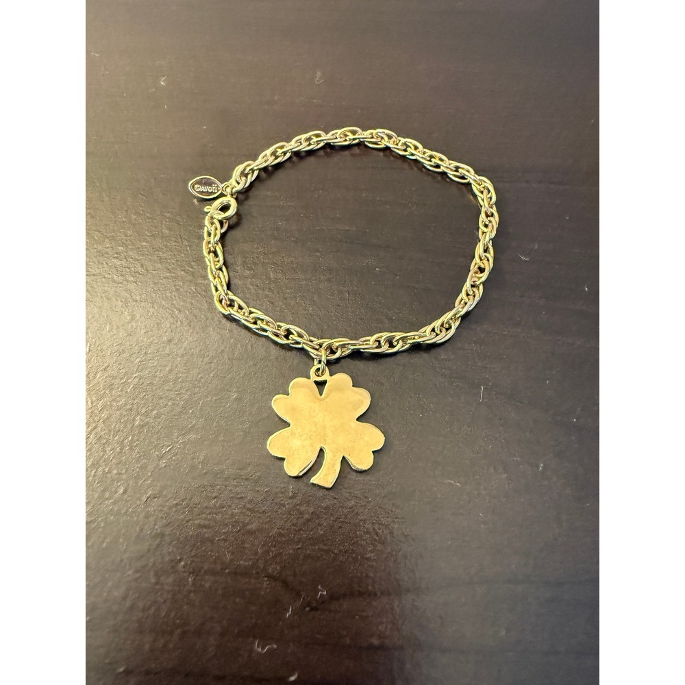 Avon Gold Tone Metal Four Leaf Clover Shamrock Charm Bracelet Vintage 80s Jewel